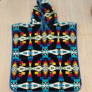 Pendleton Hooded Towel